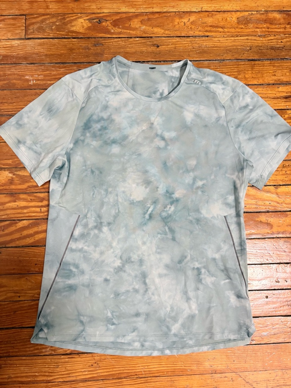 Lululemon shirt